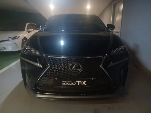 لکسوس، NX