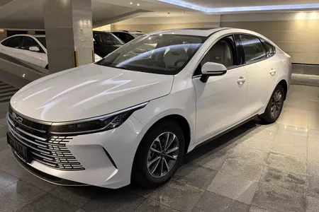 بی وای دی چین پلاس DMi 