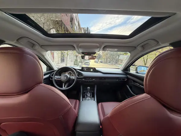 مزدا، 3 وارداتی