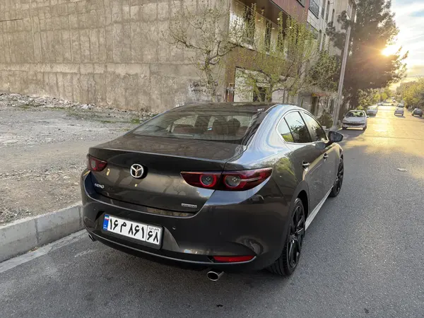 مزدا، 3 وارداتی