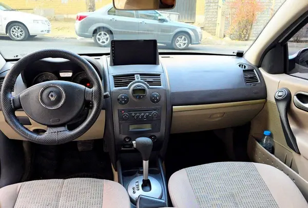 رنو، مگان (مونتاژ)