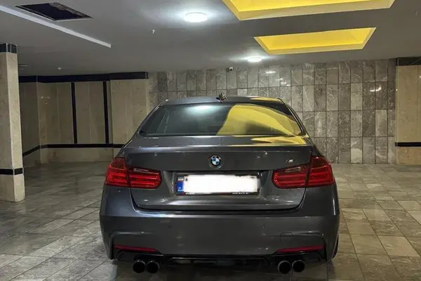 ب ام و، سری 3 سدان