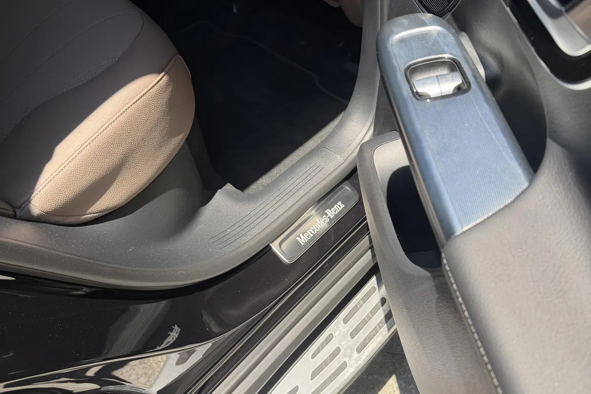 بنز،  EQE SUV
