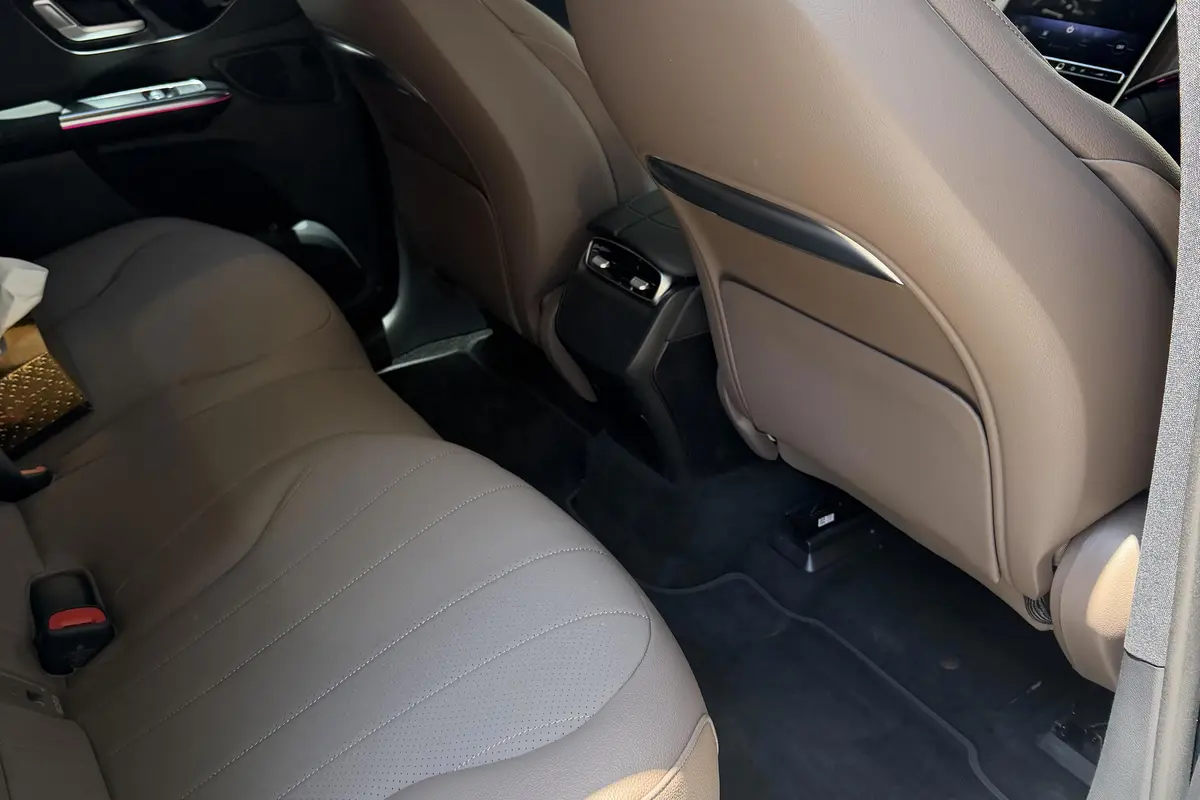 بنز،  EQE SUV