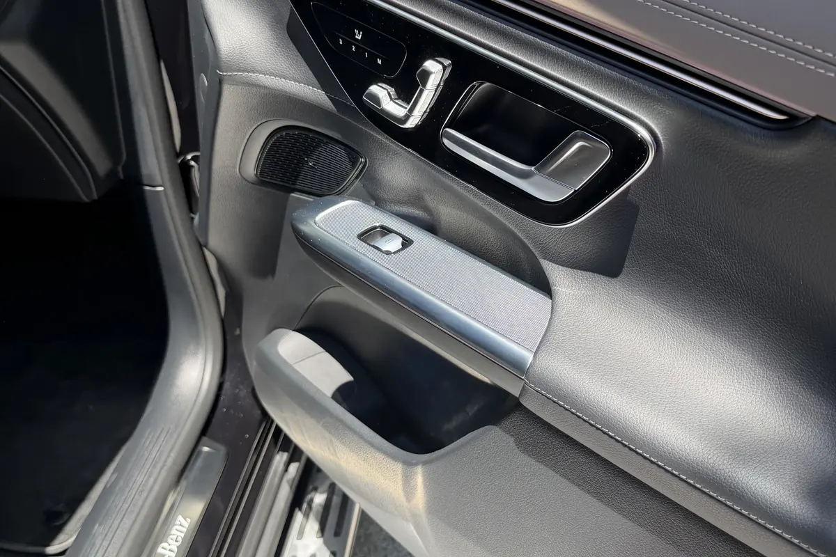بنز،  EQE SUV