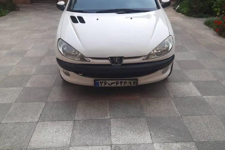 پژو،  206