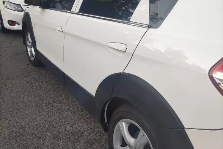 دانگ فنگ  H30 کراس