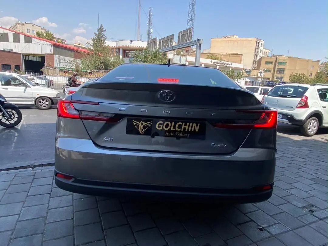 تویوتا  کمری هیبرید