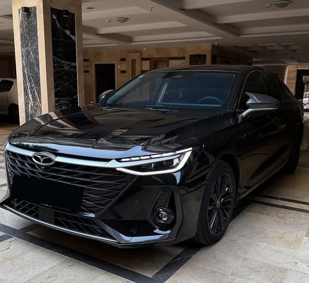 فونیکس،  آریزو 8 (Z8)