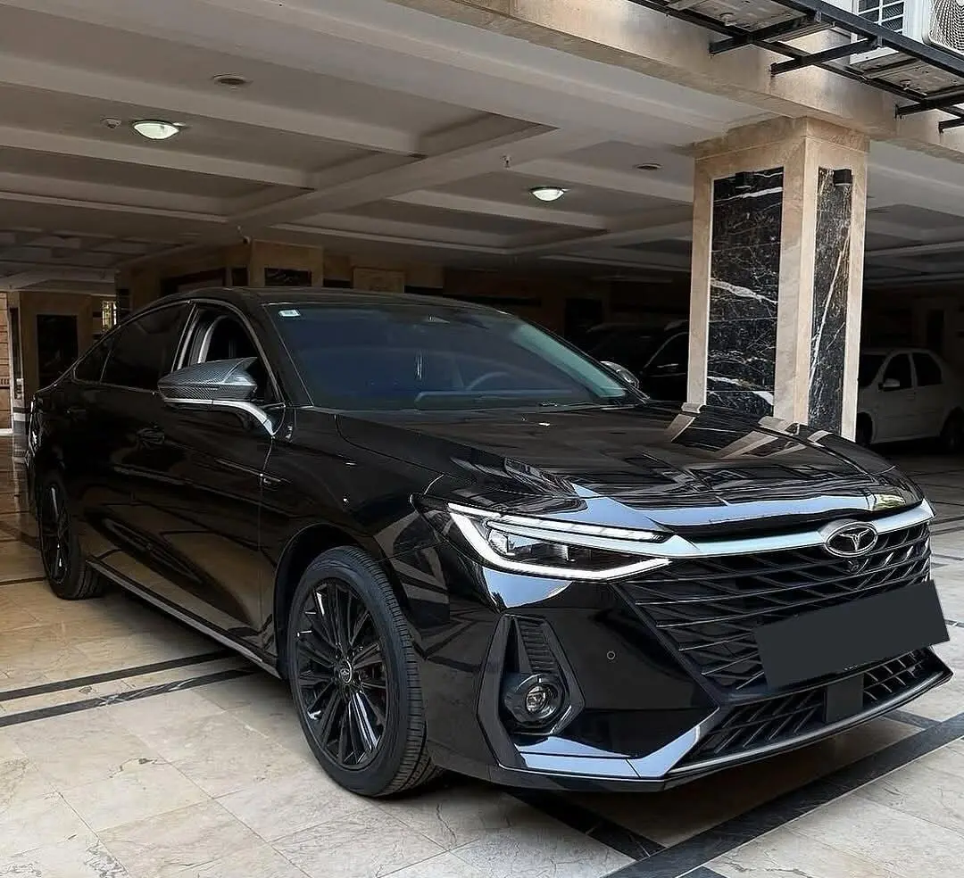 فونیکس،  آریزو 8 (Z8)