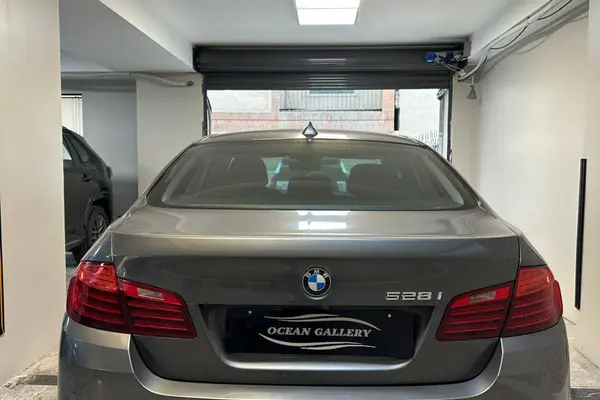 ب ام و، سری 5 سدان