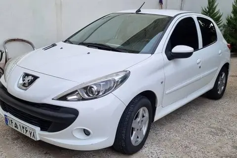 پژو، 207