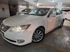 لکسوس، ES