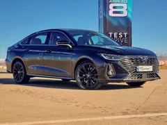 فونیکس، آریزو 8 (Z8)