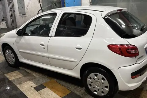 پژو، 207