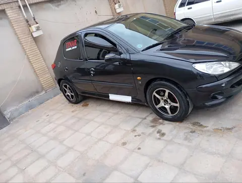 پژو، 206