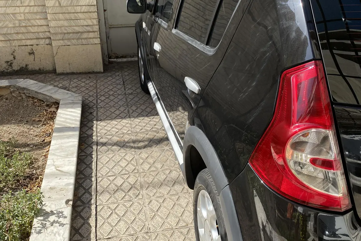رنو،  ساندرو استپ وی
