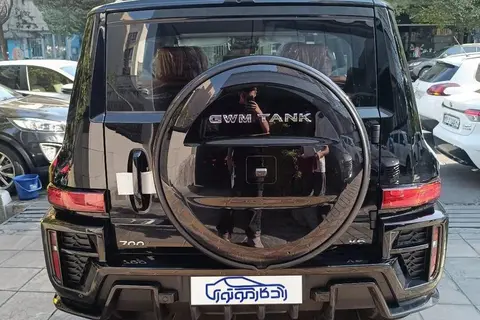 تانک، 700
