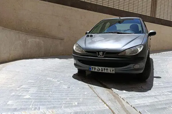 پژو  206