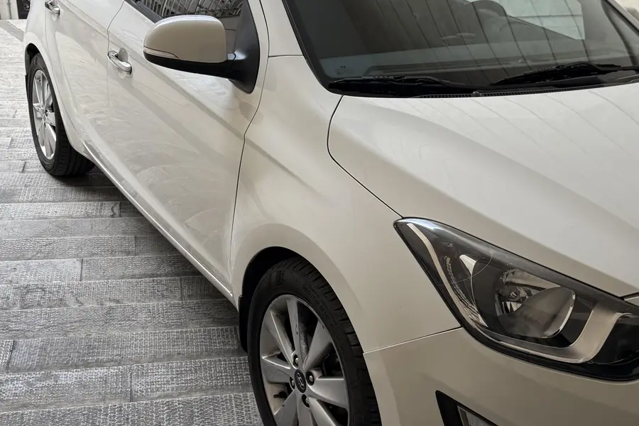 هیوندای، i20