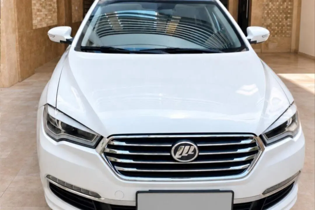 لیفان،  820