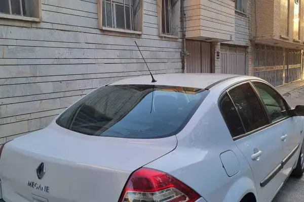 رنو، مگان (مونتاژ)