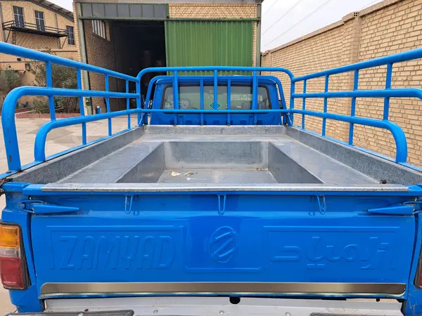 زامیاد، وانت نیسان