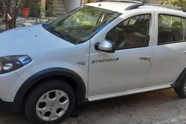 رنو  ساندرو استپ وی