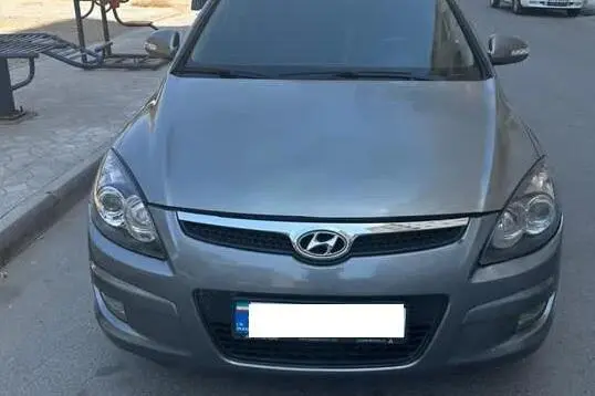 هیوندای  i30