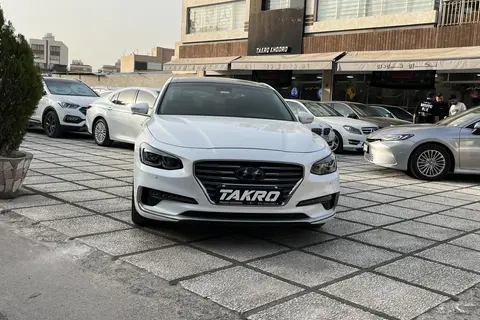 هیوندای، آزرا (گرنجور)