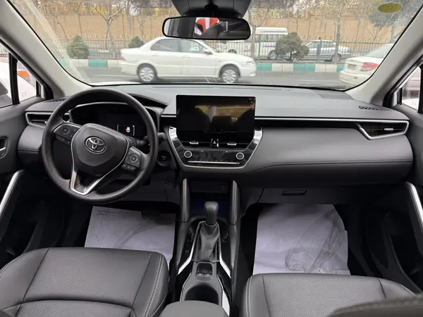 تویوتا، فرانت لندر هیبرید