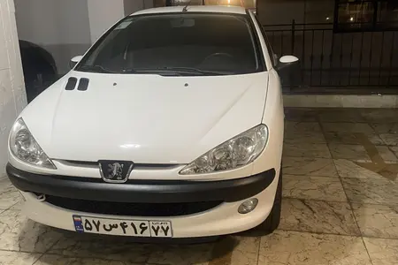 پژو، 206