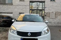 رنو، ساندرو