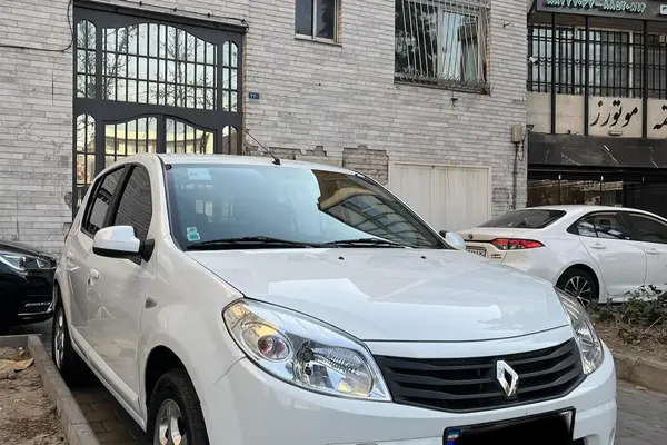 رنو، ساندرو