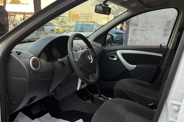 رنو، ساندرو