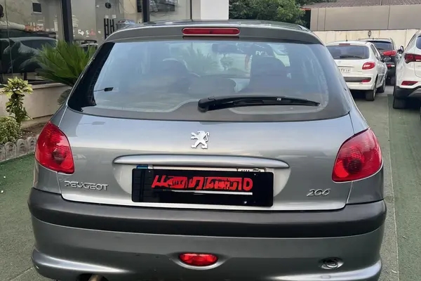 پژو  206