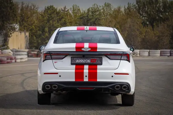 فونیکس، آریزو 6 جی تی (Z6 GT)