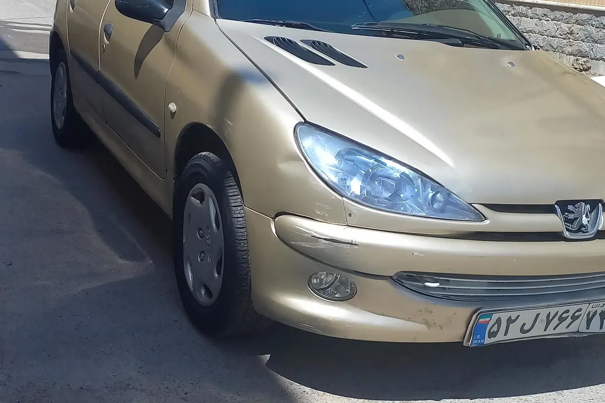 پژو،  206