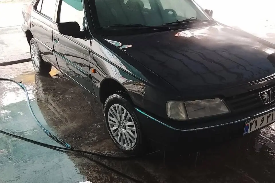 پژو،  405