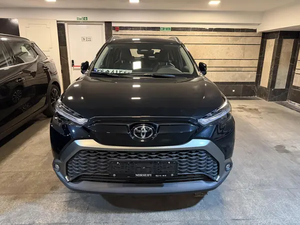 تویوتا، فرانت لندر هیبرید