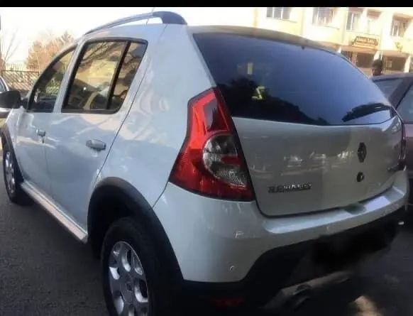 رنو، ساندرو استپ وی