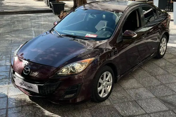 مزدا، 3 نیو صندوق دار