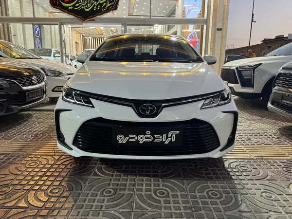 تویوتا  کرولا