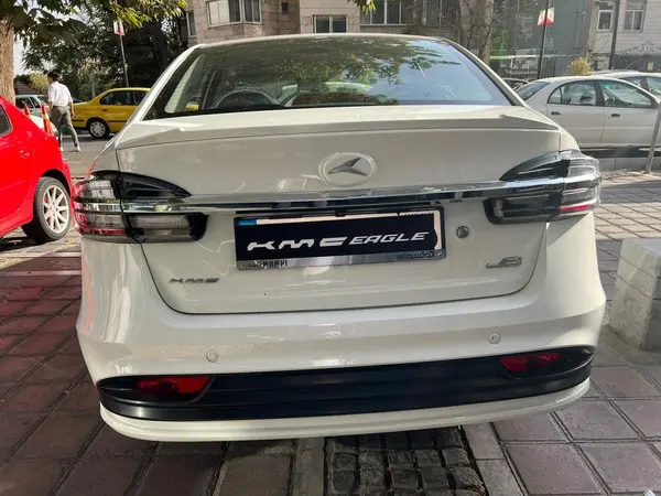 پیش فروش کی ام سی، ایگل