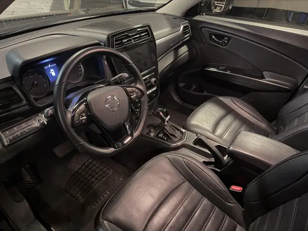 سانگ یانگ، تیوولی (مونتاژ)