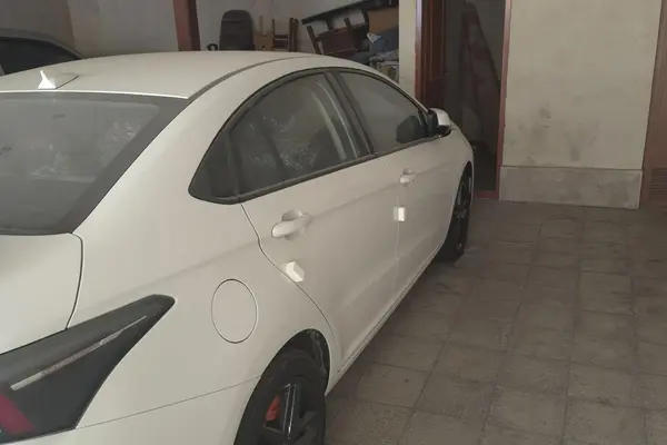 فونیکس، آریزو 6 جی تی (Z6 GT)