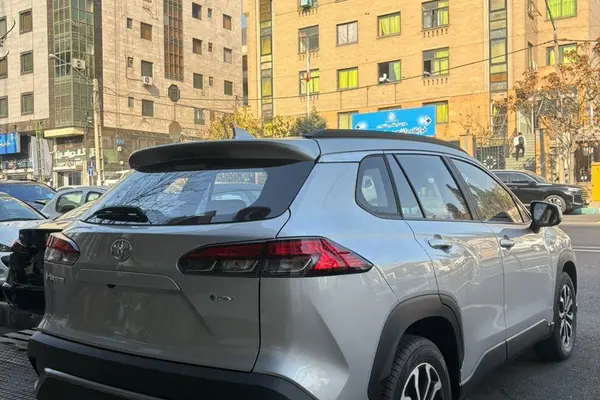 تویوتا، فرانت لندر هیبرید