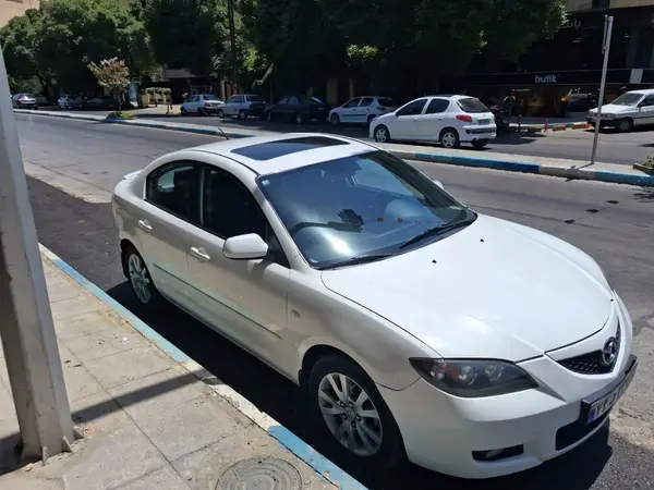 مزدا  3 قدیم