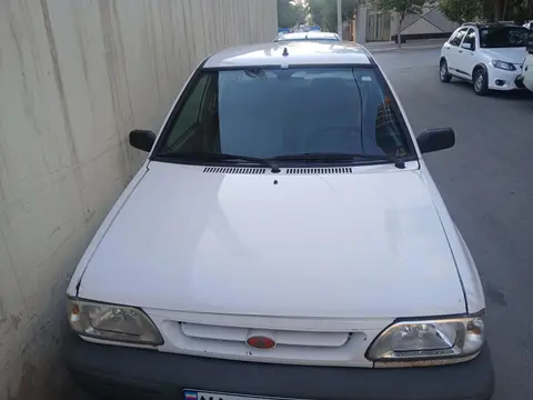 پراید، صندوق دار