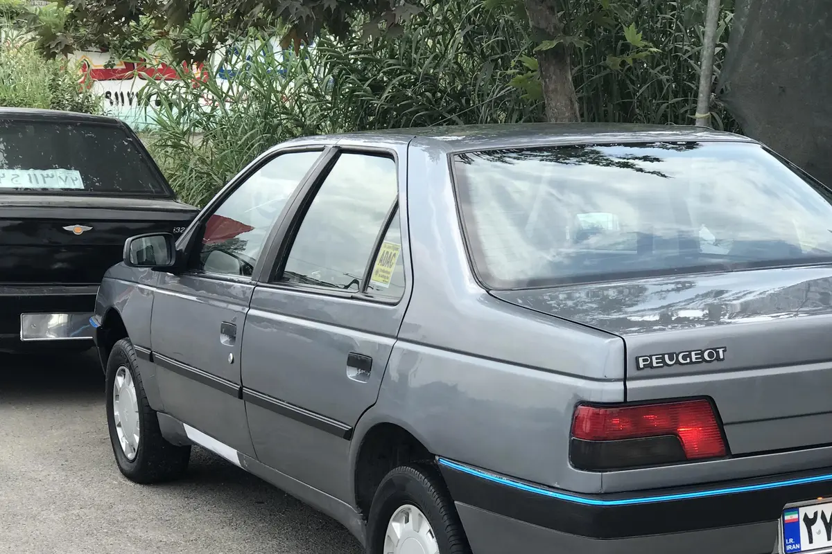 پژو،  405